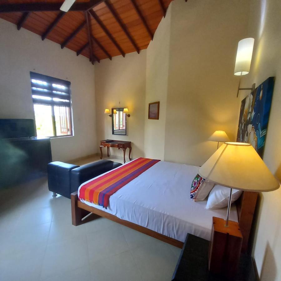 Crown Hills Kandy Inn Eksteriør bilde