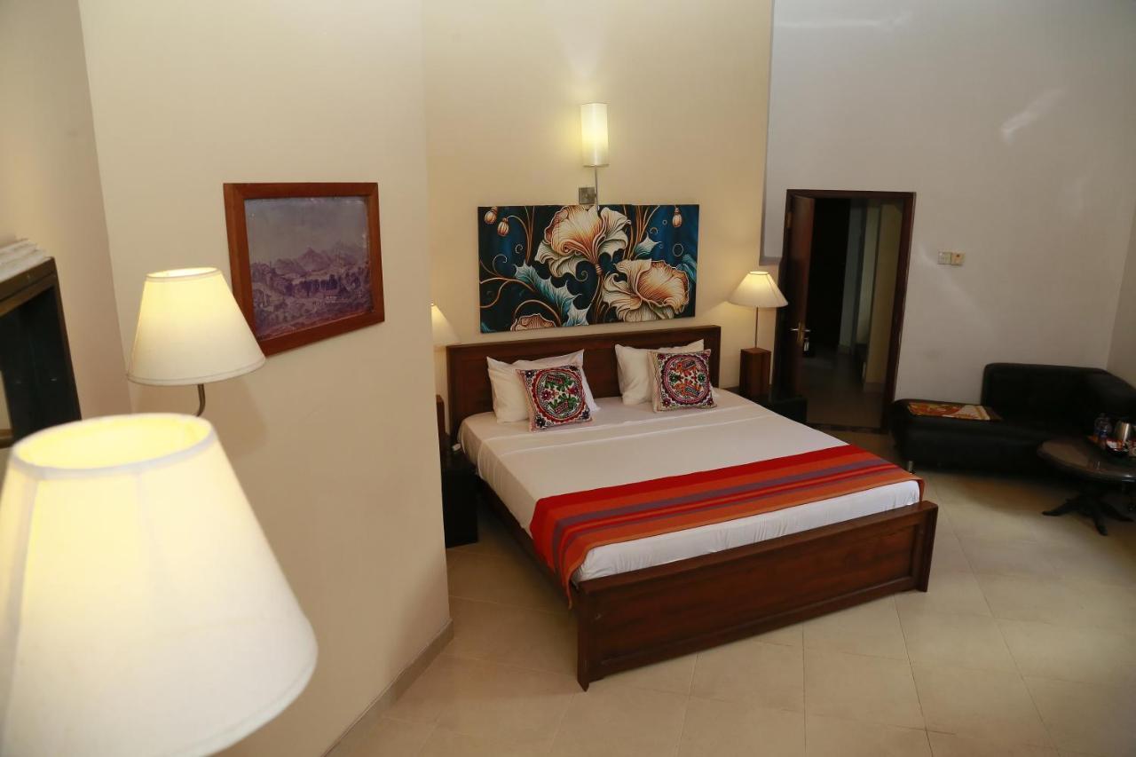 Crown Hills Kandy Inn Eksteriør bilde