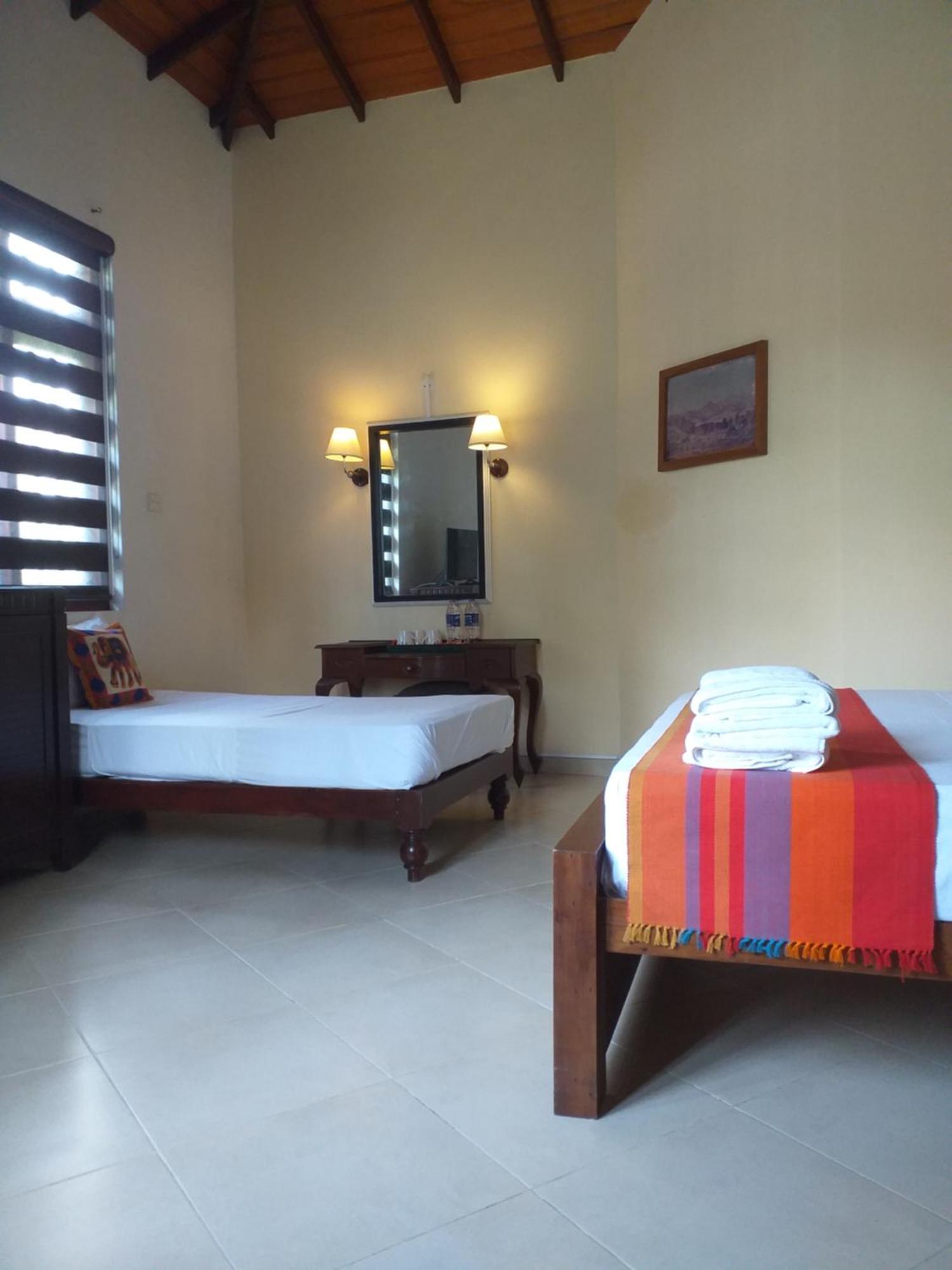 Crown Hills Kandy Inn Eksteriør bilde